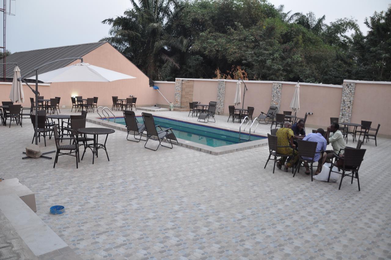 Grand Capital Hotel Akure Exteriér fotografie