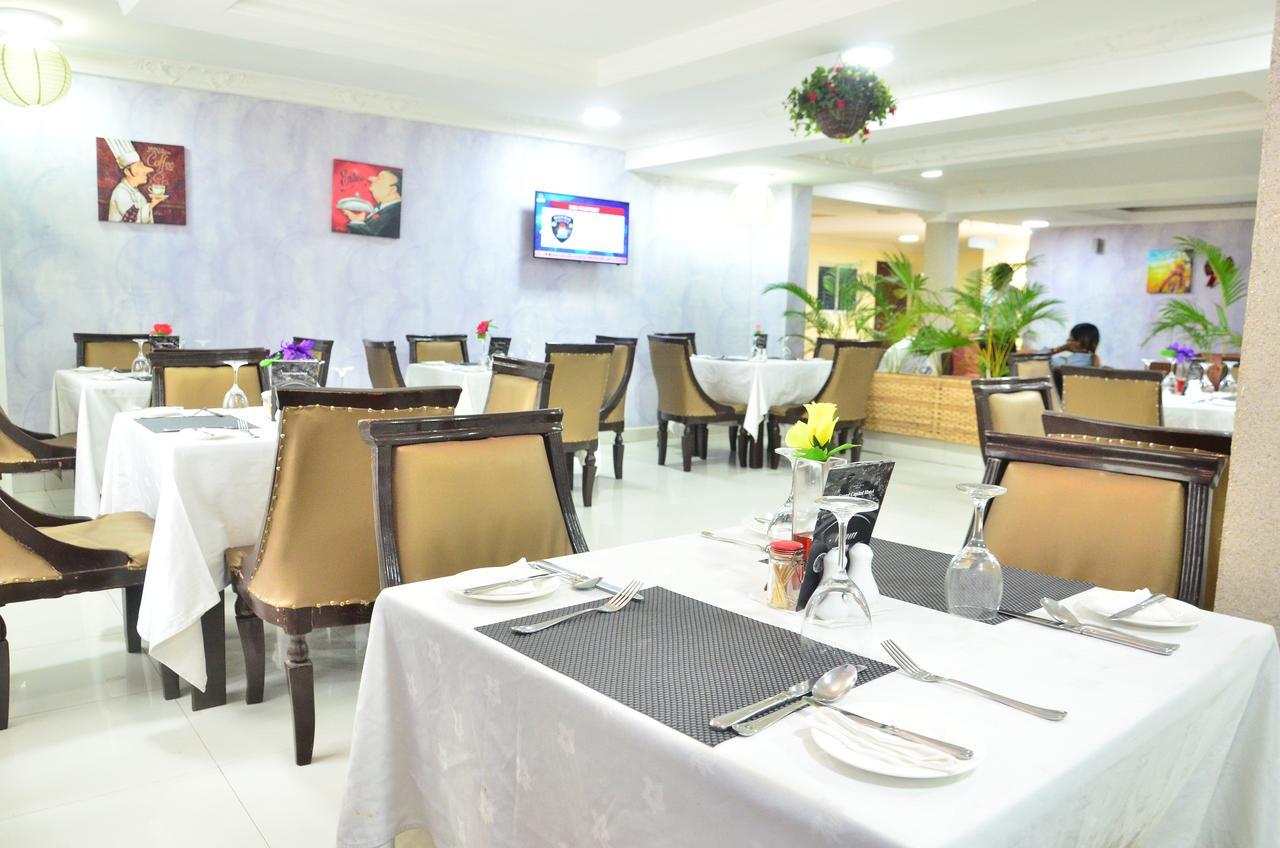 Grand Capital Hotel Akure Exteriér fotografie