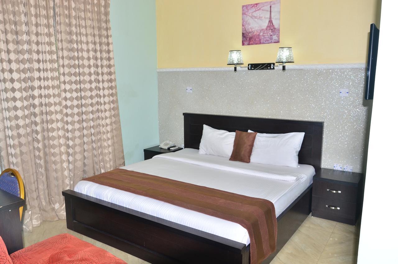 Grand Capital Hotel Akure Exteriér fotografie